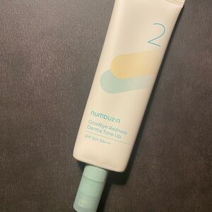 K-Beauty - color corrector with SPF50